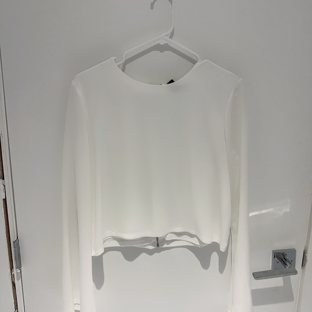 Long sleeve crop top